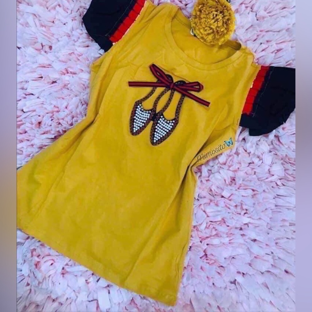 COPY - Vinizbena Women’s Mustard Color T-Shirt   New 🍂 😊